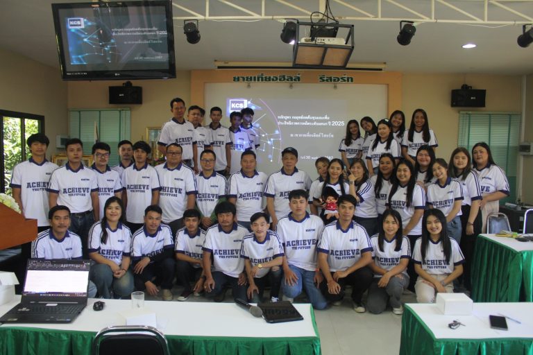 K Casting staff in team shirts at the 2025 production cost and efficiency strategy workshop