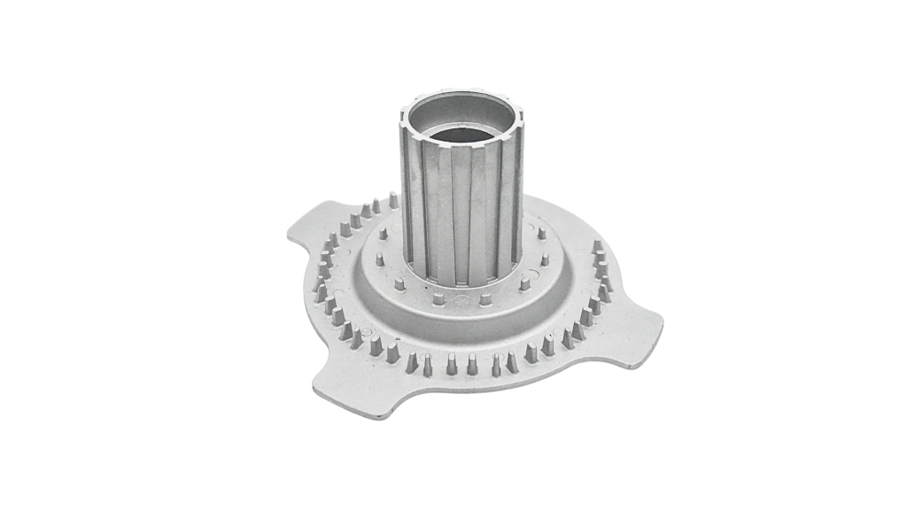 Die cast aluminium air conditioner fan hub with splined boss and ring of blade studs